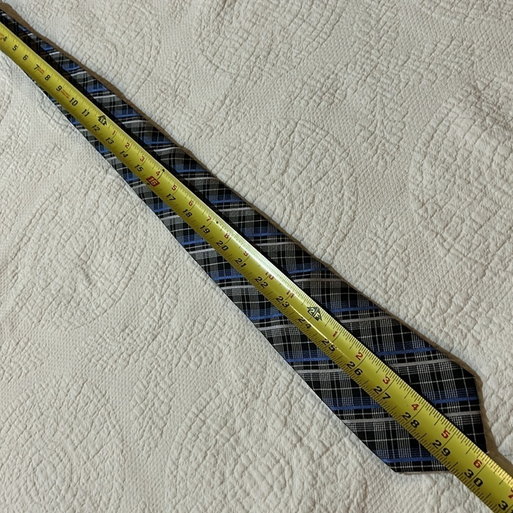 MK tie - Picture 3 of 6